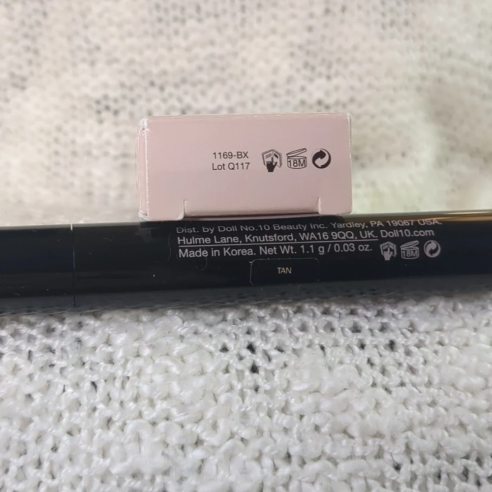 Doll 10 HydraBalm Precision Concealer in Tan, 1.1g/0.03oz
